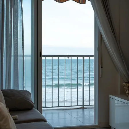 Apartment 1ª Linea De Mar 4pax Valencia 15 Min