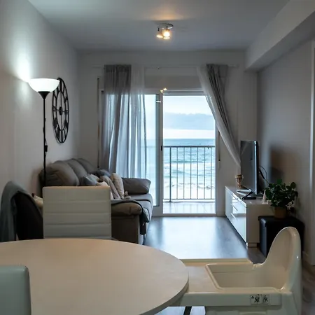 Apartment 1ª Linea De Mar 4pax Valencia 15 Min *